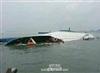 长江客轮倾覆最新消息：沉船画面曝光 有乘客自游上岸获救